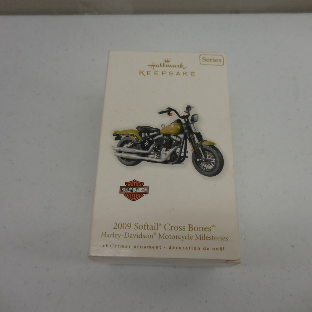 Hallmark‎ Keepsake 2010 Harley-Davidson 2009 Softail Cross Bones Ornament QX8356